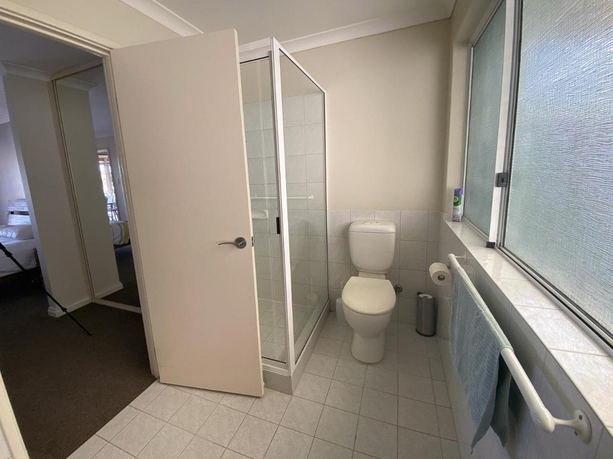 Waterside Canal Dreams Mandurah Exterior photo