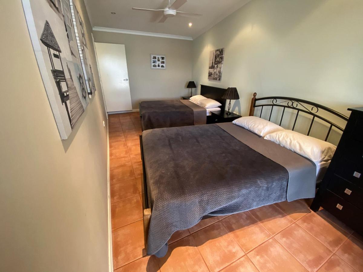 Waterside Canal Dreams Mandurah Exterior photo