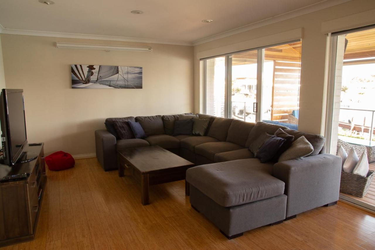 Waterside Canal Dreams Mandurah Exterior photo