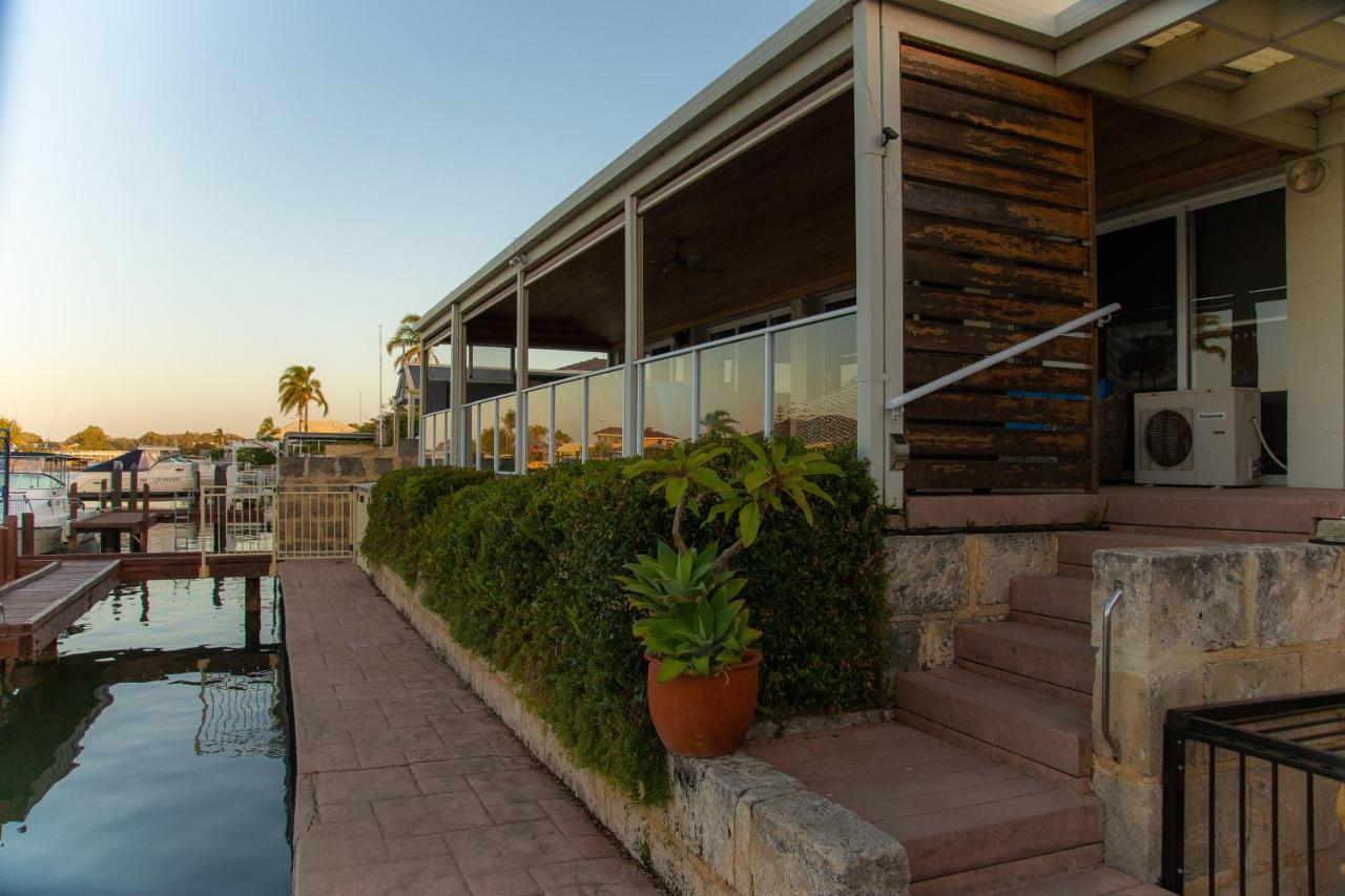 Waterside Canal Dreams Mandurah Exterior photo
