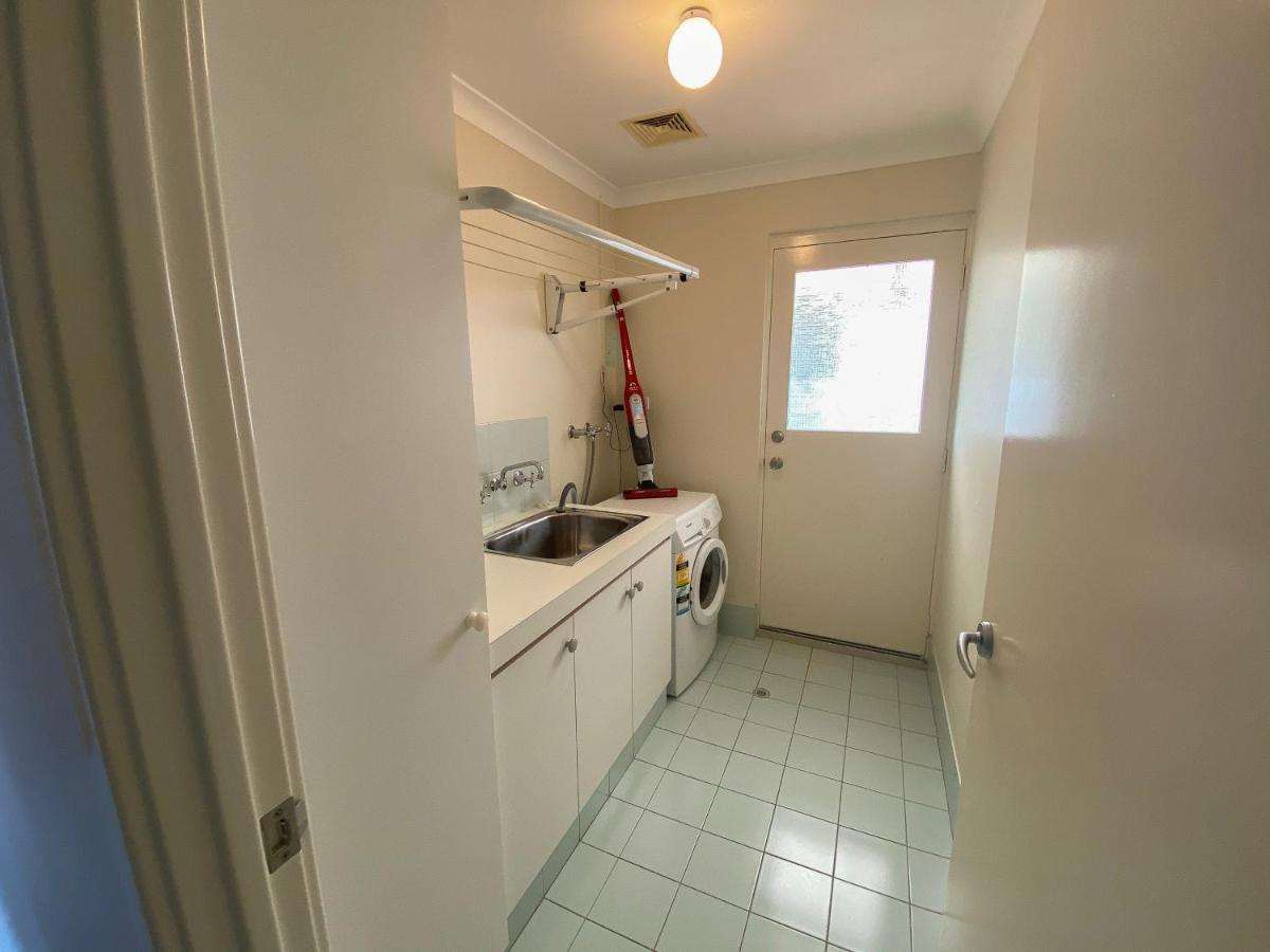 Waterside Canal Dreams Mandurah Exterior photo